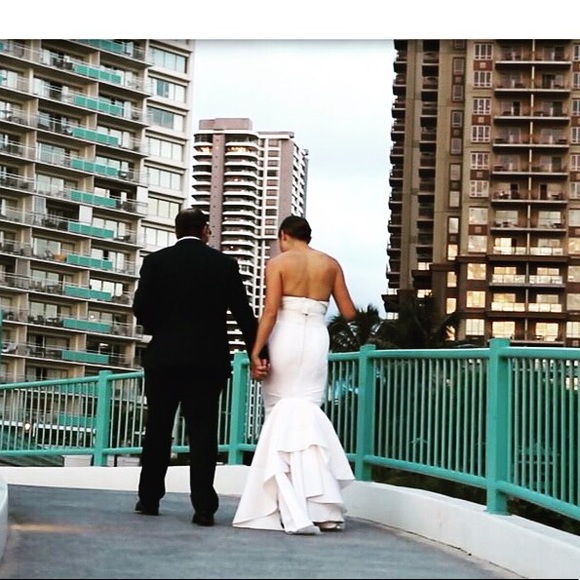 Custom Bustier + Monique Lhuiller Bridal Skirt - Picture 4 of 8